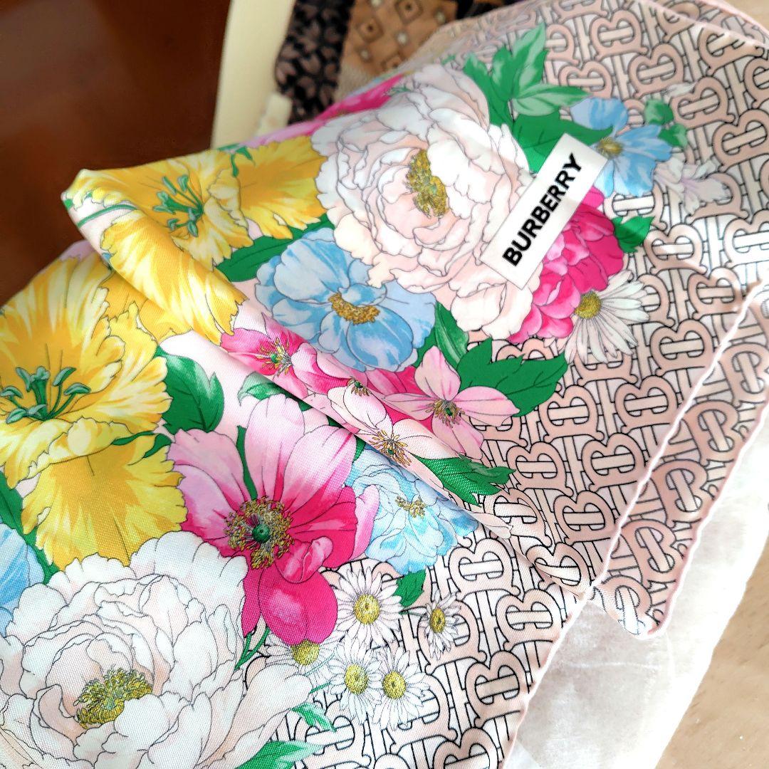 BURBERRY 花柄 スカーフ