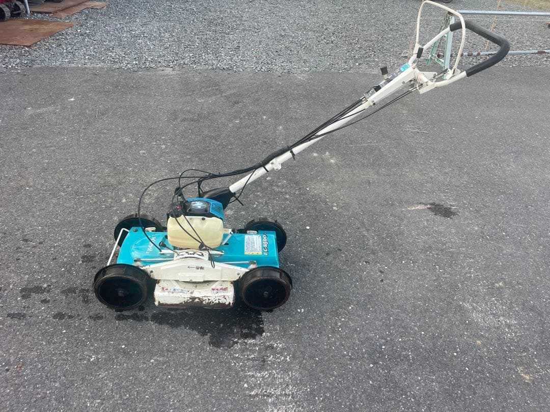 クボタ 自走式草刈機 GC-S500 刈幅500mmガソリン モア 歩行型