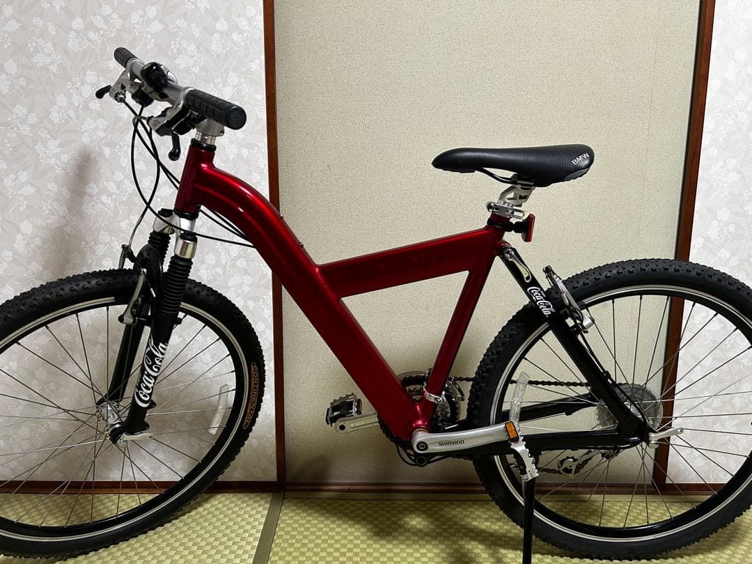 BMW 赤いオフロードバイク