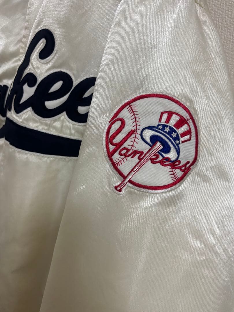 Majestic ヤンキース サテンボンバージャケット希少カラー　90s