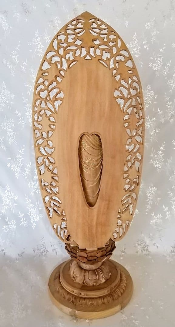 阿弥陀如来立像【大】7寸 #530 宝相華唐草 透かし彫り ◆白檀 木彫 仏像