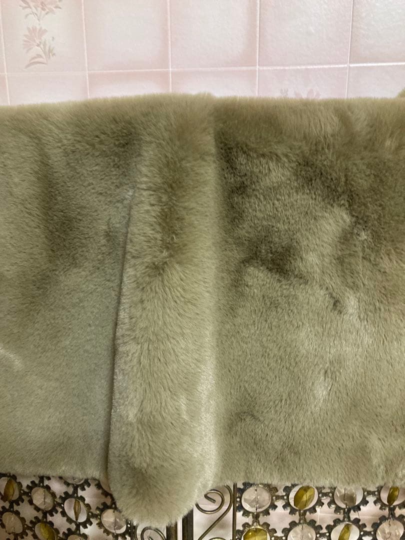 ケープ　タグ付き　JENNE リッチボリュームファーケープ　ポンチョ