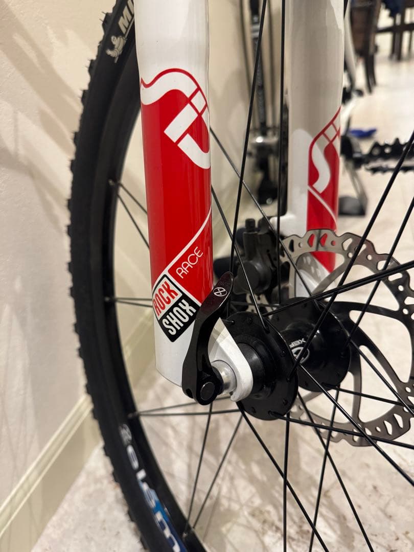 Giant XTC ADVANCED 3 カーボン MTB引取りに来られる方!