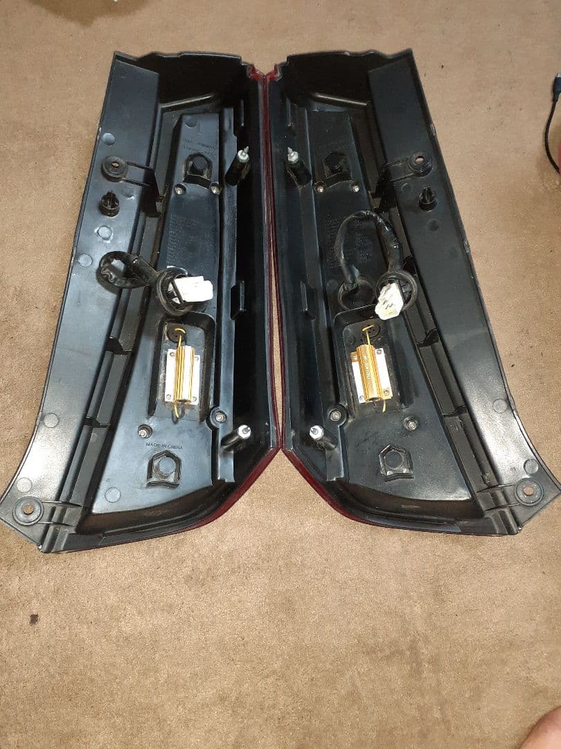 ワゴンR　スティングレ　 テールライト