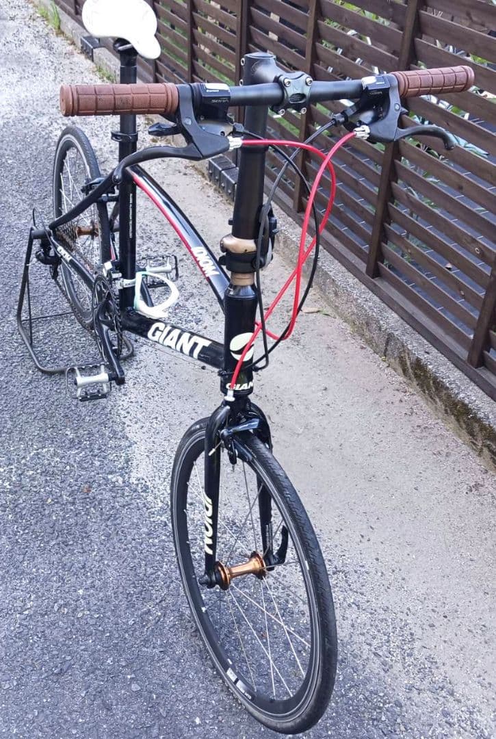 期間限定値下げ中 GIANT ミニベロ Mサイズ イディオム 送料込