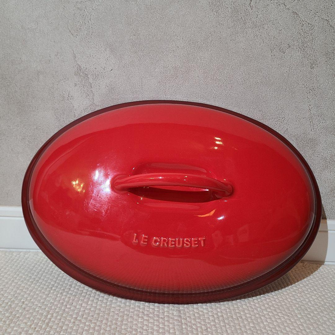 LE CREUSET　ルクルーゼ　ストーンウェア　オーバル　キャセロール　レッド