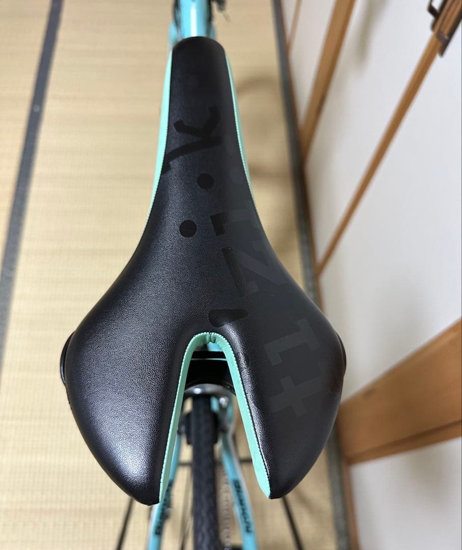 Bianchi ビアニローネ Tiagra