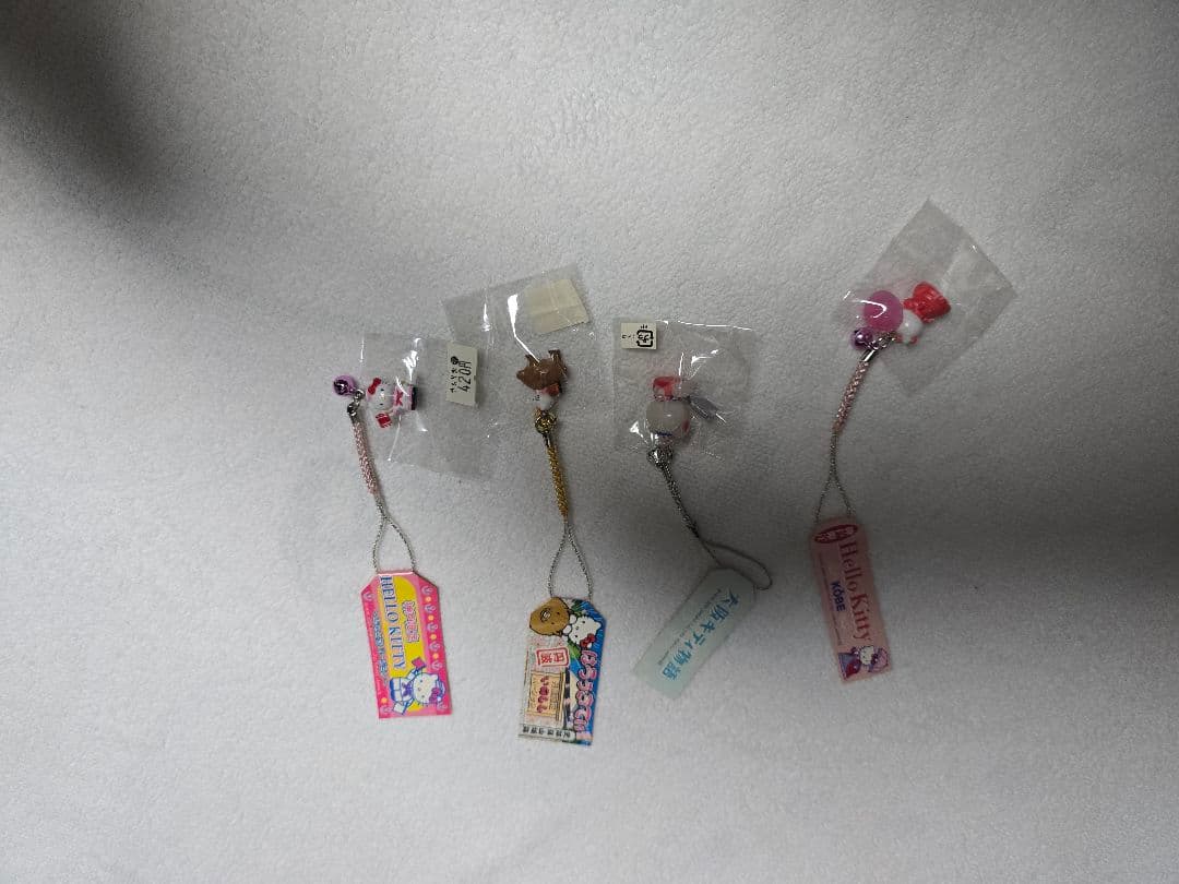 ハローキティ　根付けストラップ　約300個　まとめ売り