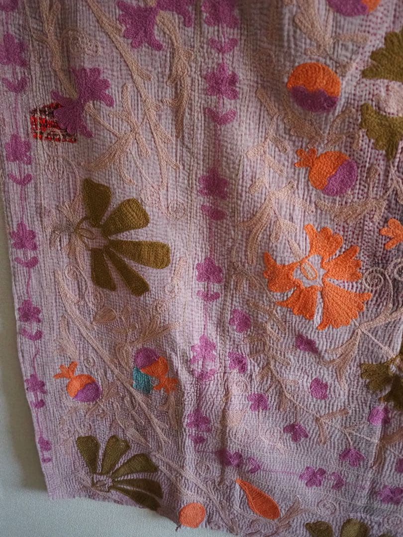 【希少】スザニ刺繍カンタキルト　スザニ刺繍　インド　一点もの