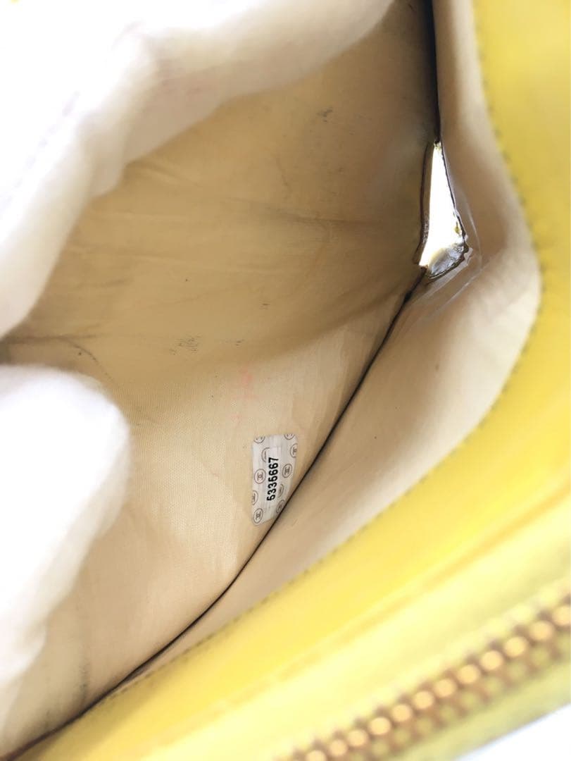 シャネル　キャビアスキン　財布