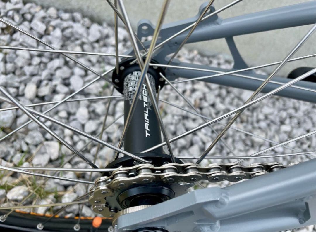 ツバグラ　trmozu 24インチ グレー再塗装