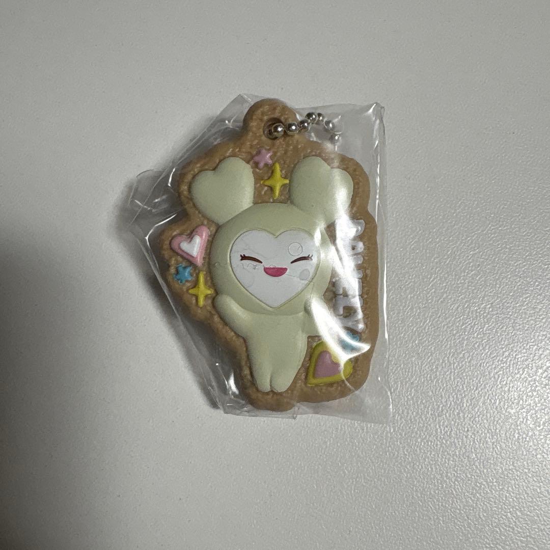 TWICE LOVELY クッキー チャーム ダヒョン - メルカリ
