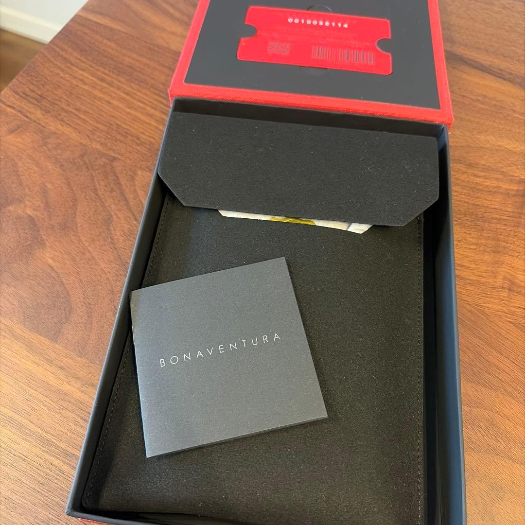 【新品未使用】iPhone 15 ダイアリーケース シュリンクレザー