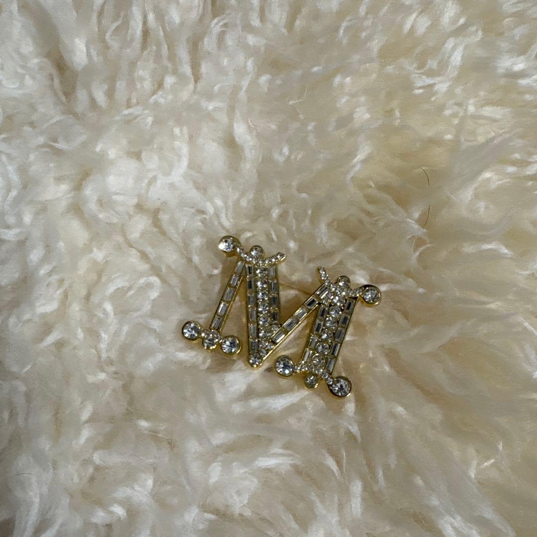 Mブローチ付き　テディベアケープ　ポンチョ