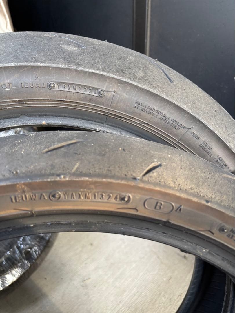 まこと様　ダンロップ　α-13SP