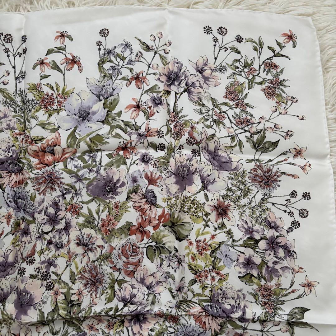 【極美品】クリスチャンディオール シルク100% 大判スカーフ 花柄 イタリア製