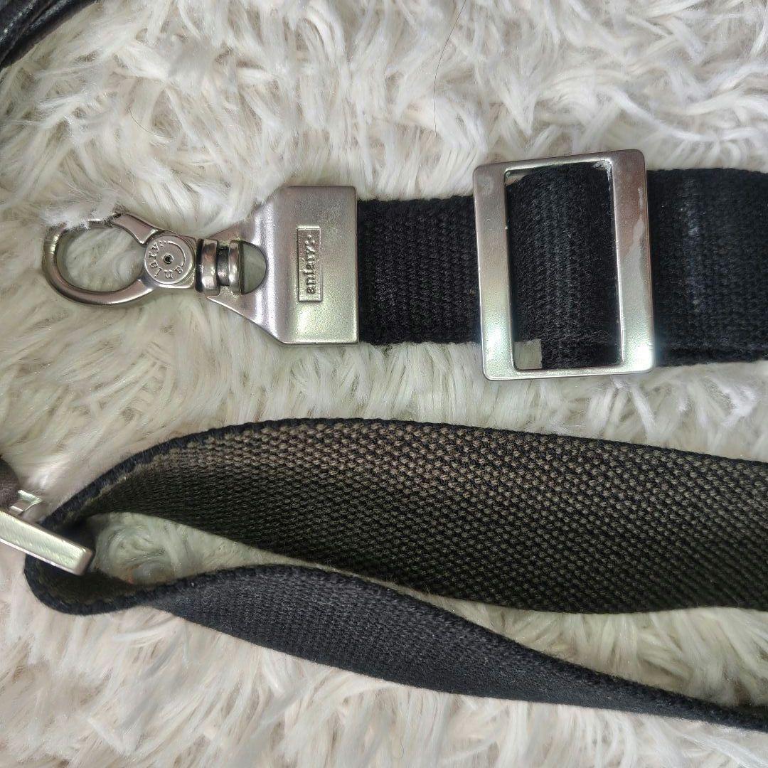 aniary/アニアリ ショルダーバッグ ハーフムーン　肩掛け　ブラック