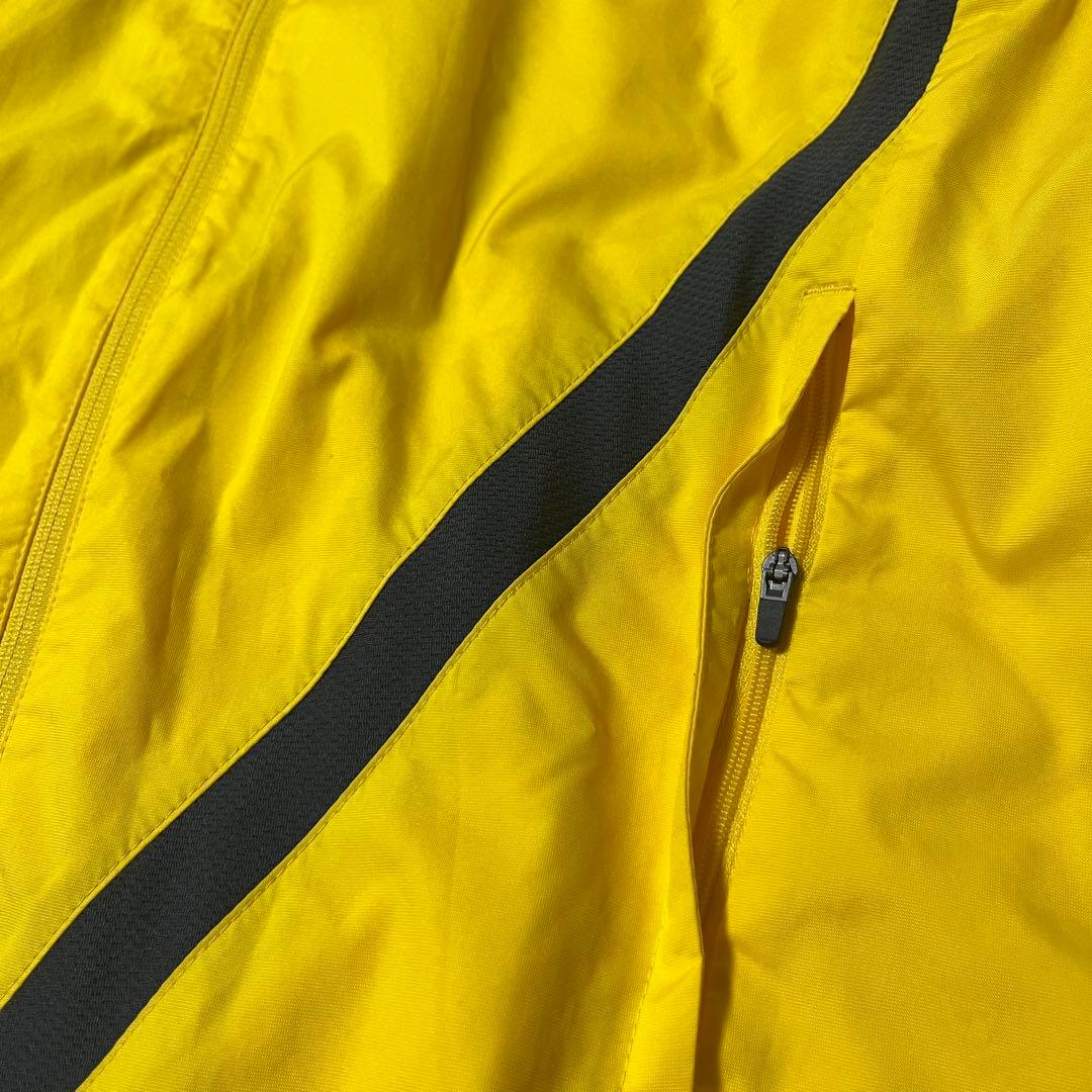 2011/2012 バルセロナ ナイロンジャケット - メルカリ