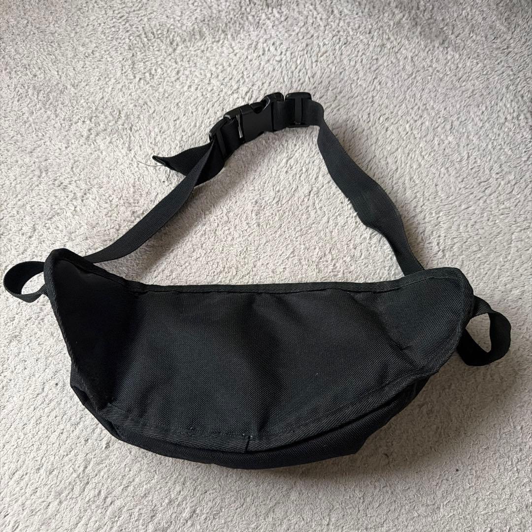 supreme ボディバック　黒