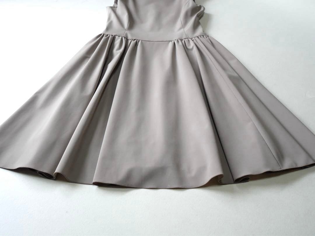 FOXEY NEWYORKフォクシーニューヨーク ワンピース 38 グレージュ