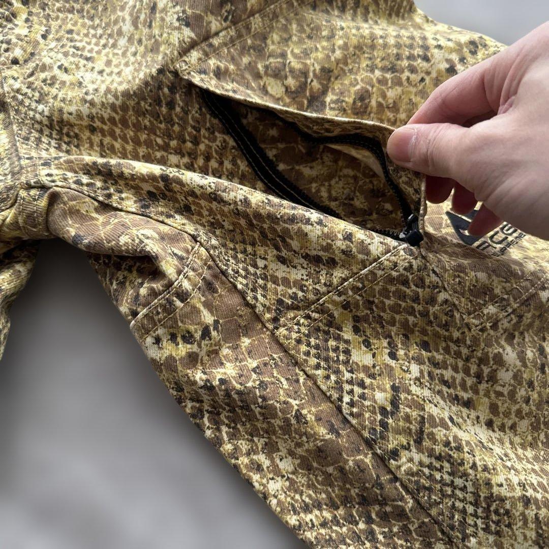 クルペッコNike ACG x Supreme ヘビ柄ワークパンツ