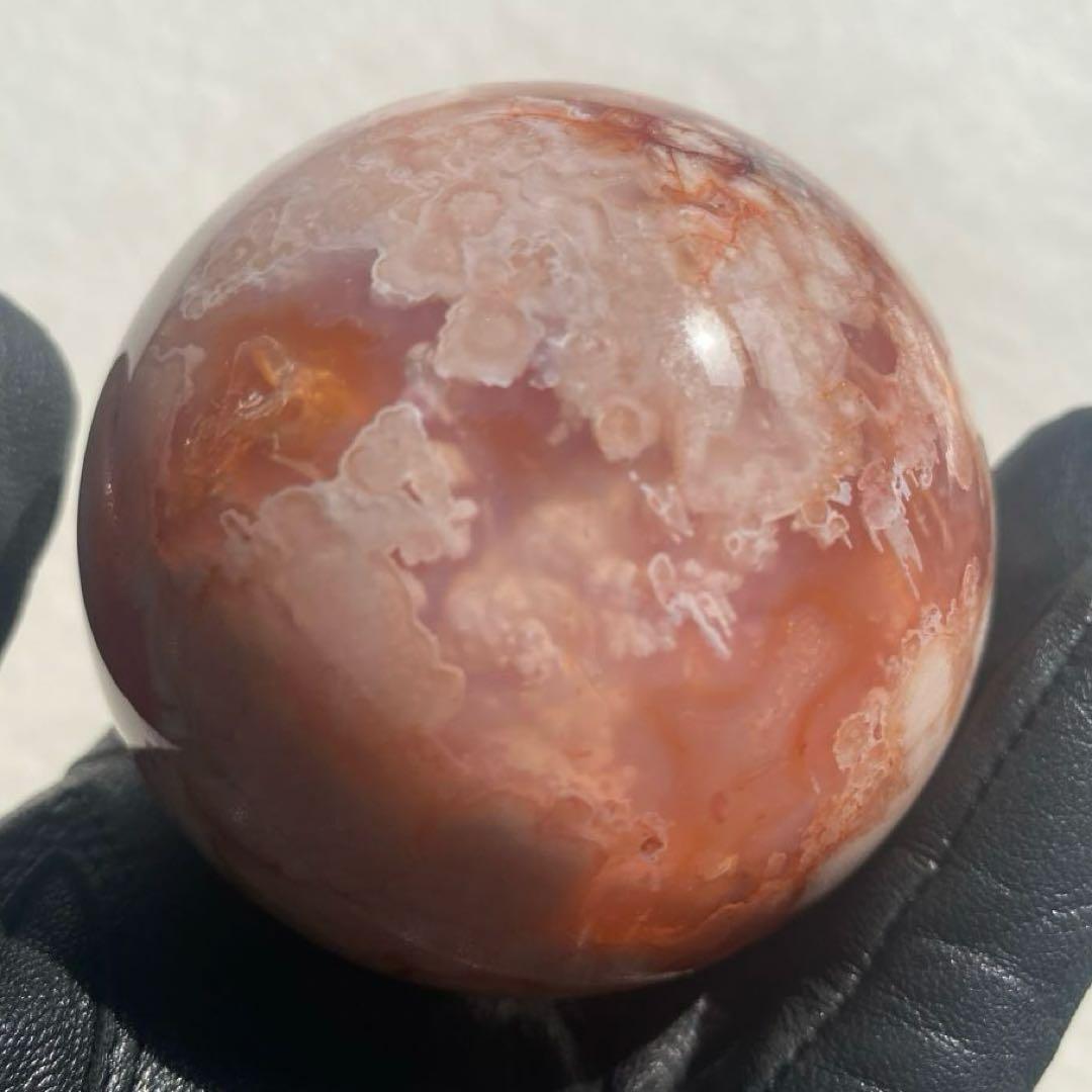 桜瑪瑙 カーネリアン 共生 スフィア フラワーアゲート 置物 64.6mm