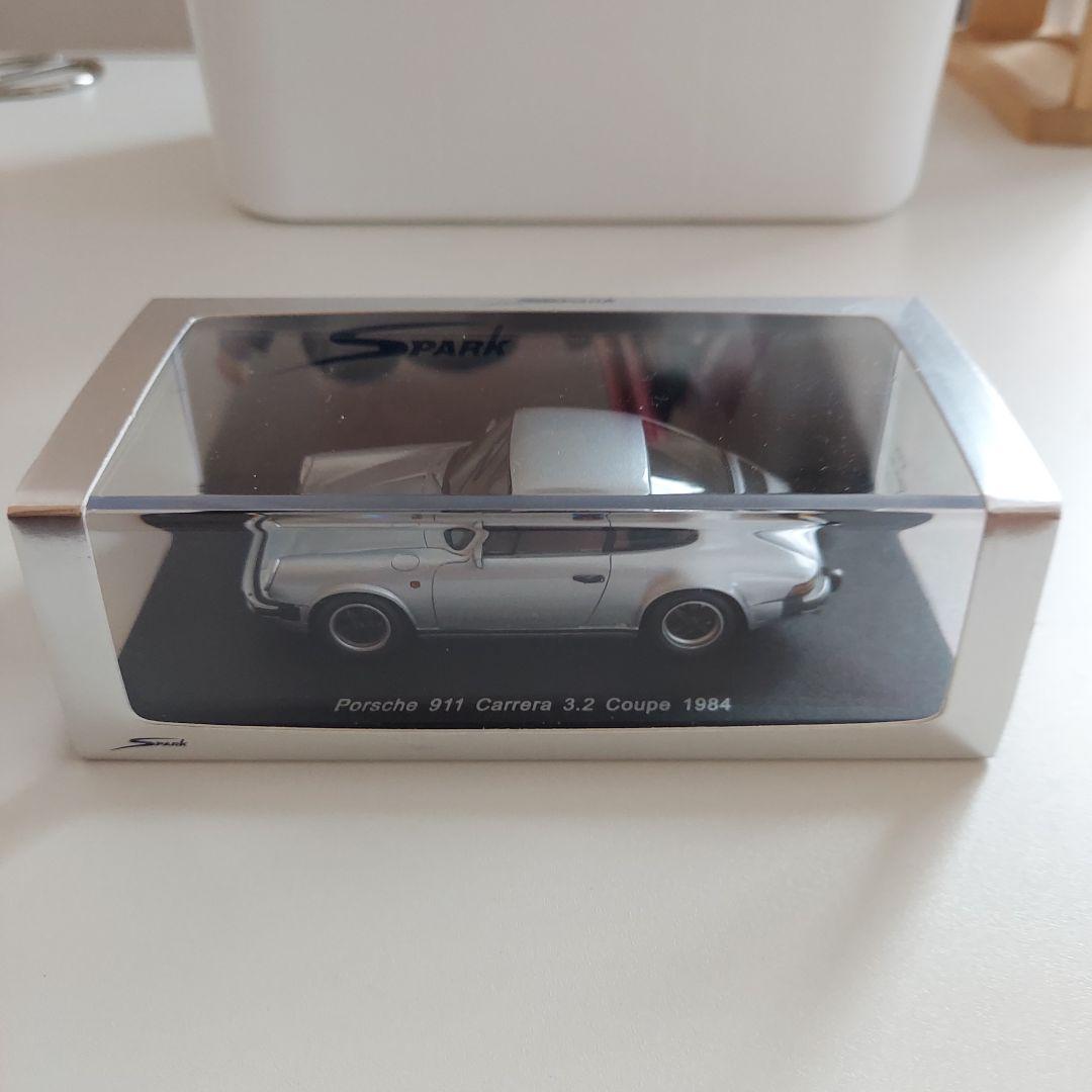 スパーク 1/43 ポルシェ 911 カレラ3.2