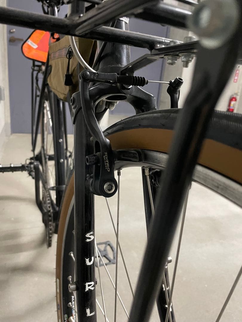 引き取り限定 SURLY CROSS CHECK BLACK 57 純正タイヤ付