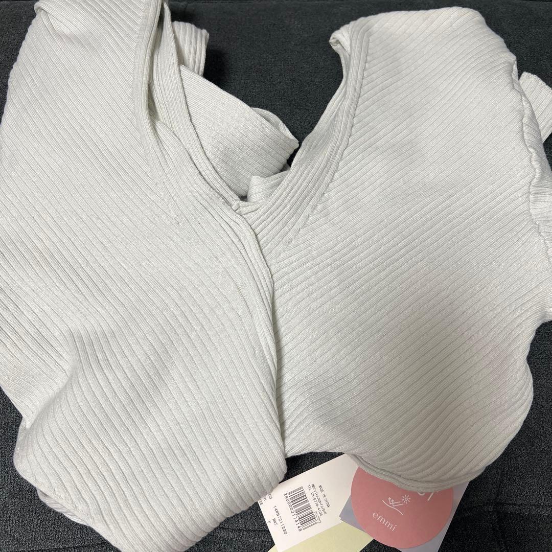 emmi UVカット リブ編み Vネック ヨガウェア