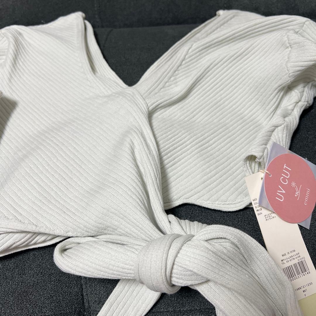 emmi UVカット リブ編み Vネック ヨガウェア