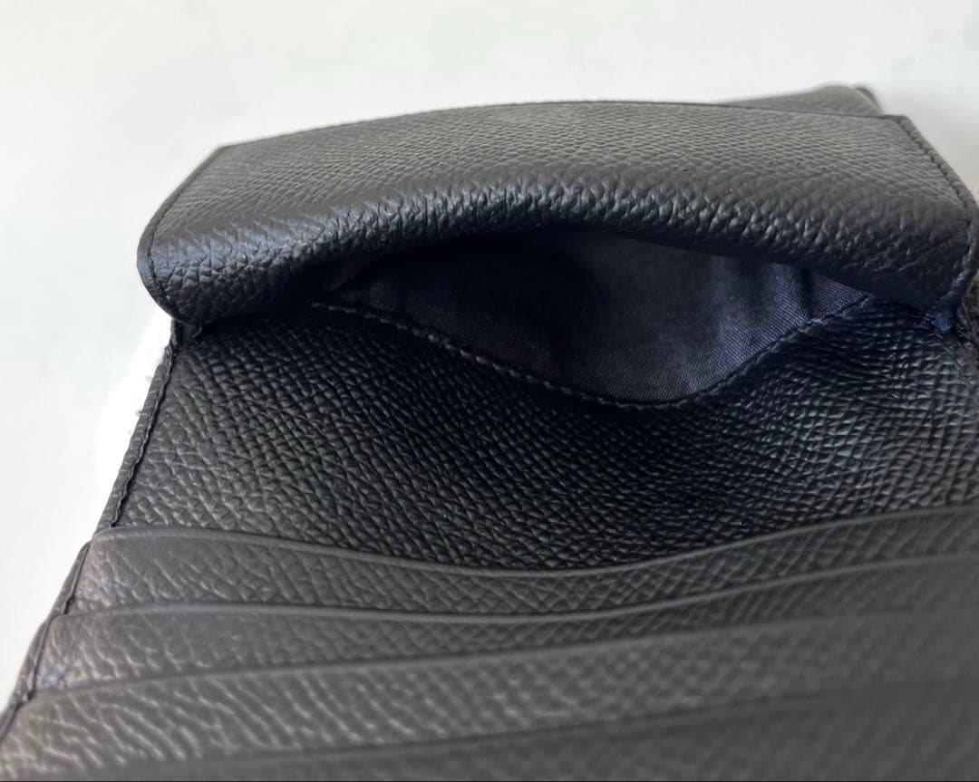 フェラガモの正規品　ケース　カードケース　財布　ウォレット　ゴールド金具