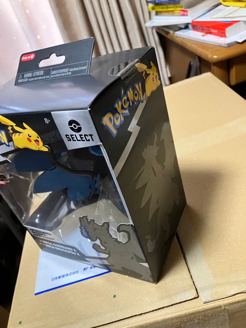 海外限定　ポケモンセレクト　メガリザードンX フィギュア