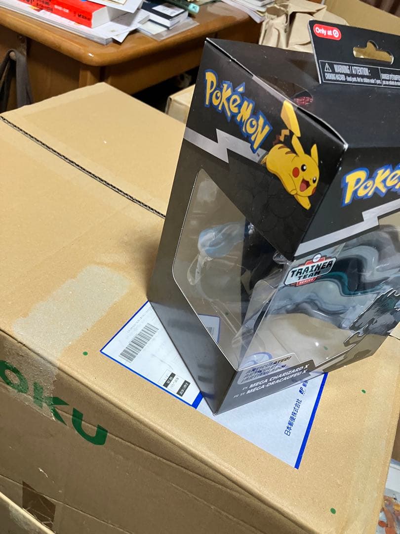 海外限定　ポケモンセレクト　メガリザードンX フィギュア