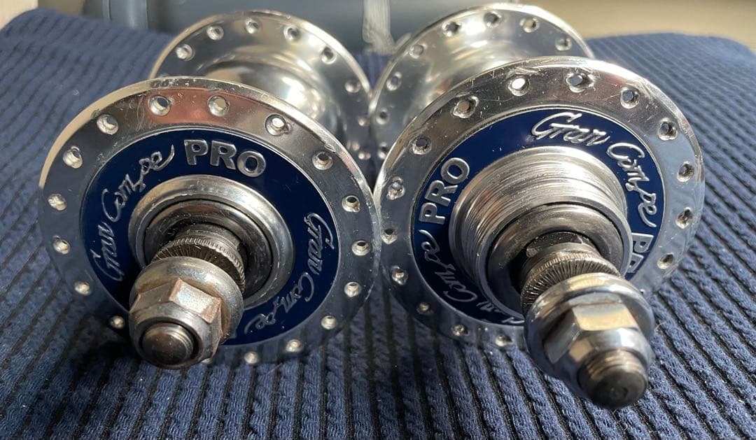 NJS YOSHIGAI GRANCOMPEPRO ハブ　競輪　ピスト