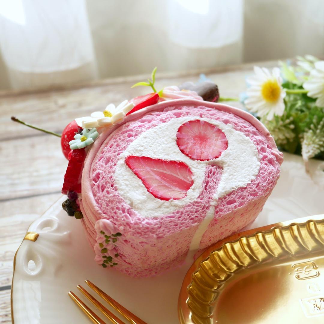 【マロングラッセ様】苺づくし♡可愛いロールケーキ/薔薇♡苺の贅沢マカロンケーキ◆