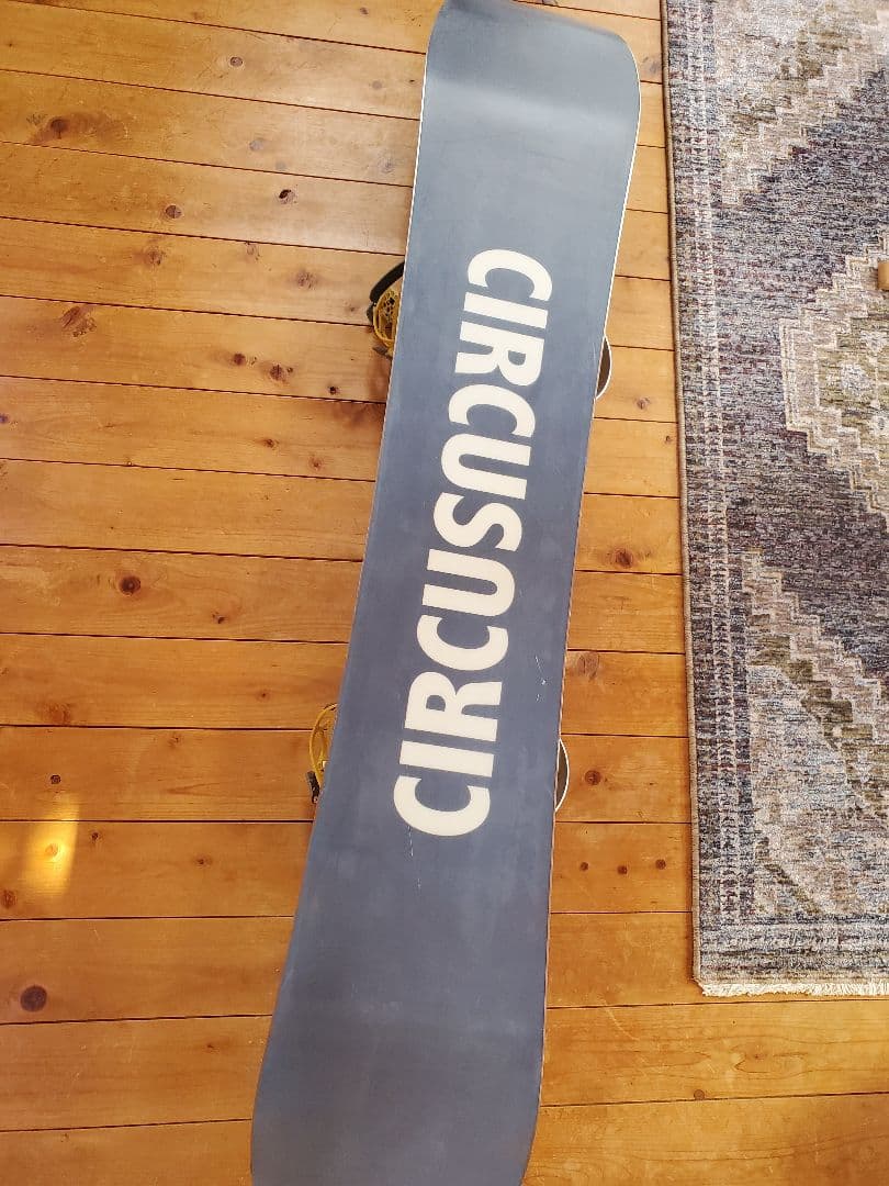 MOSS CIRCLE　FIX Yale　thirtytwo　BURTONセット