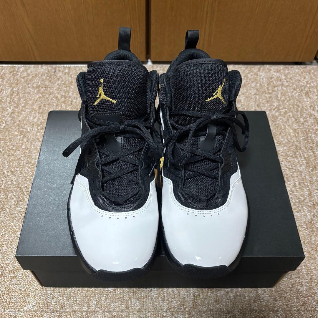 「ほぼ新品、最安」ジョーダン ステイロイヤル3 BLACK/MGOLD