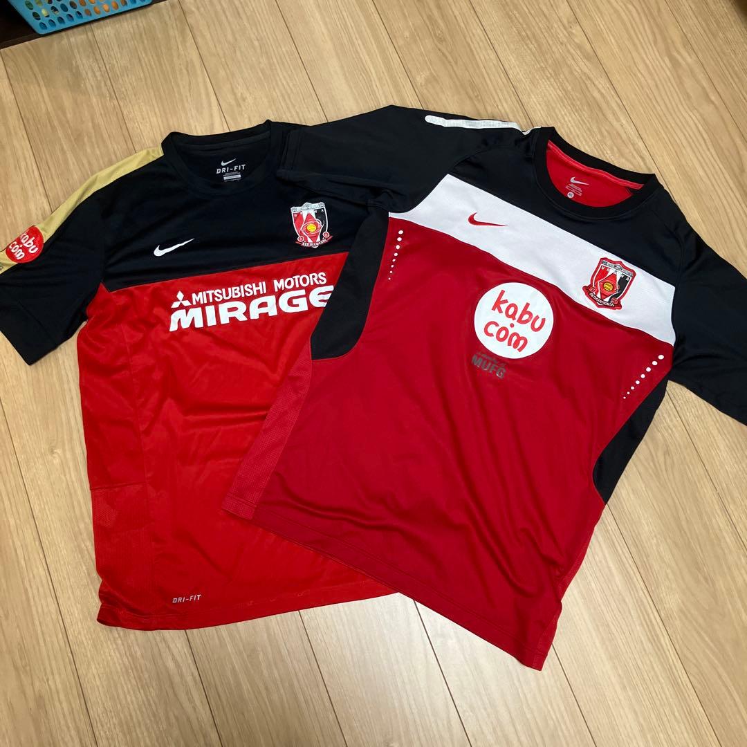 浦和レッズ　Nike DRI-FIT サッカー　トレーニングシャツ　2枚セット