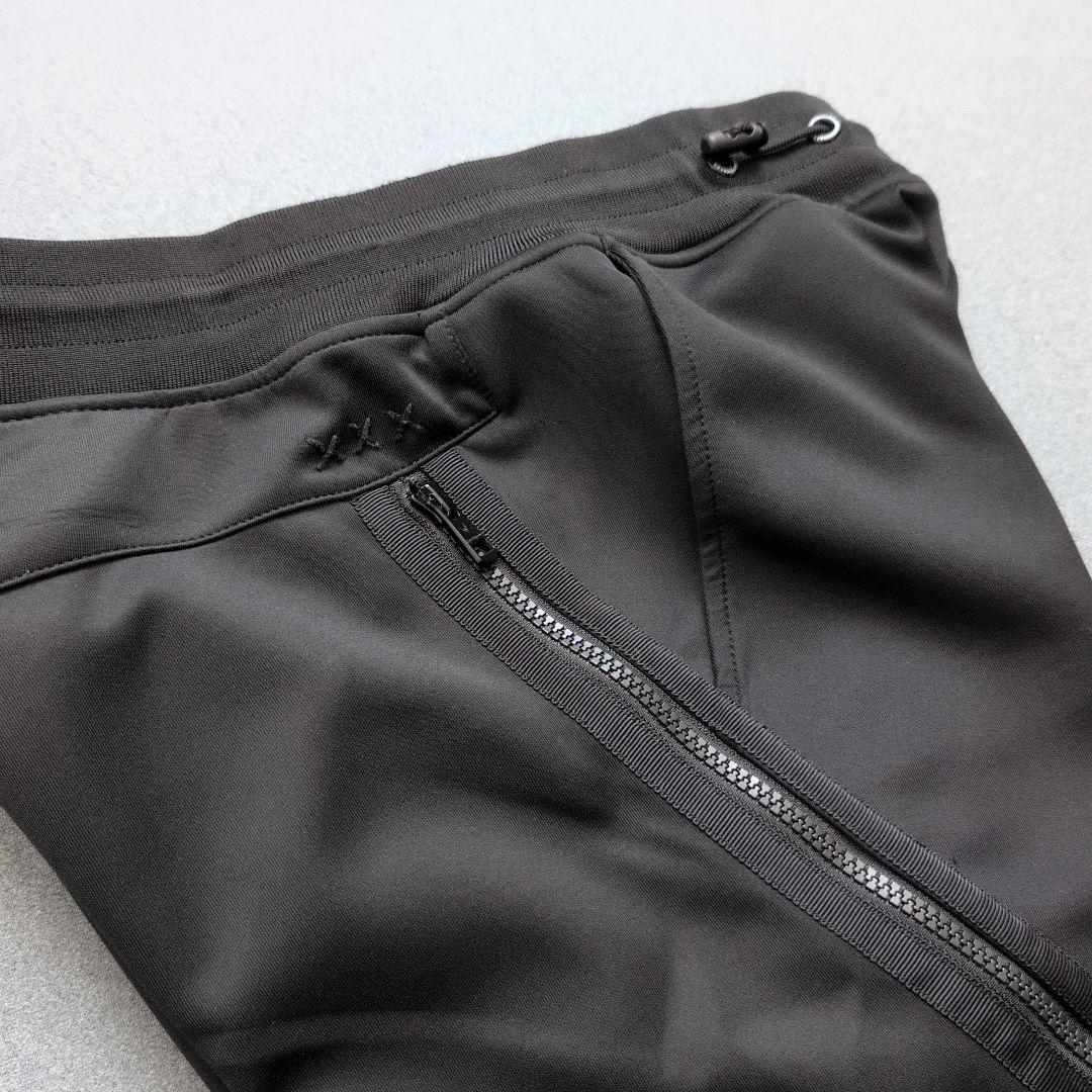 【希少】ウノピゥウノウグァーレトレ　ジョガーパンツ　人気ブラック　Ⅲ S