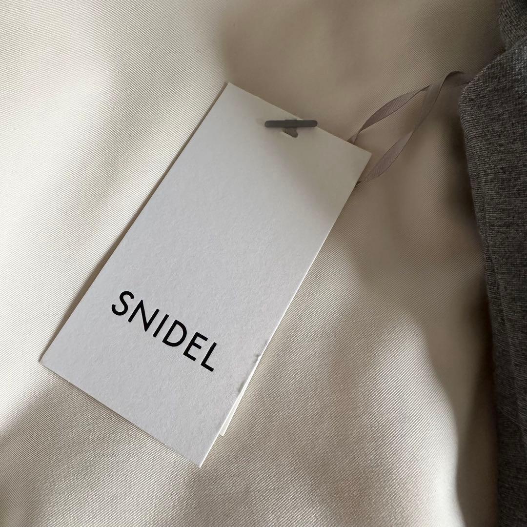 【未着用タグ付】SNIDEL USAGI ONLINE限定 ヘムフリルワンピース