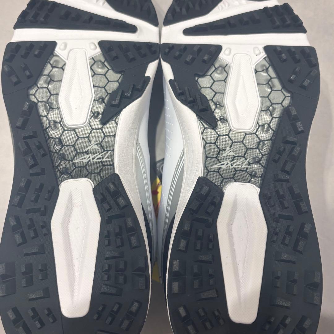 新品 定価1.87万円　AXEL ホワイト/ブラック ゴルフシューズ 28cm