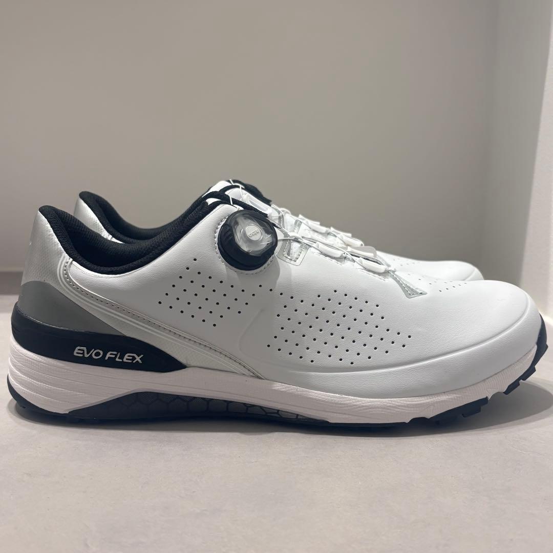 新品 定価1.87万円　AXEL ホワイト/ブラック ゴルフシューズ 28cm