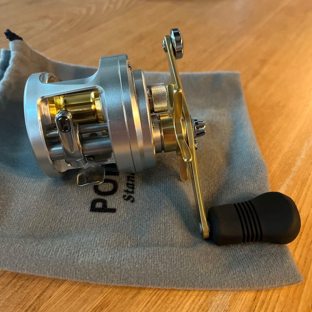 Shimano Calcutta 401Fシルバー リール ほぼ未使用品