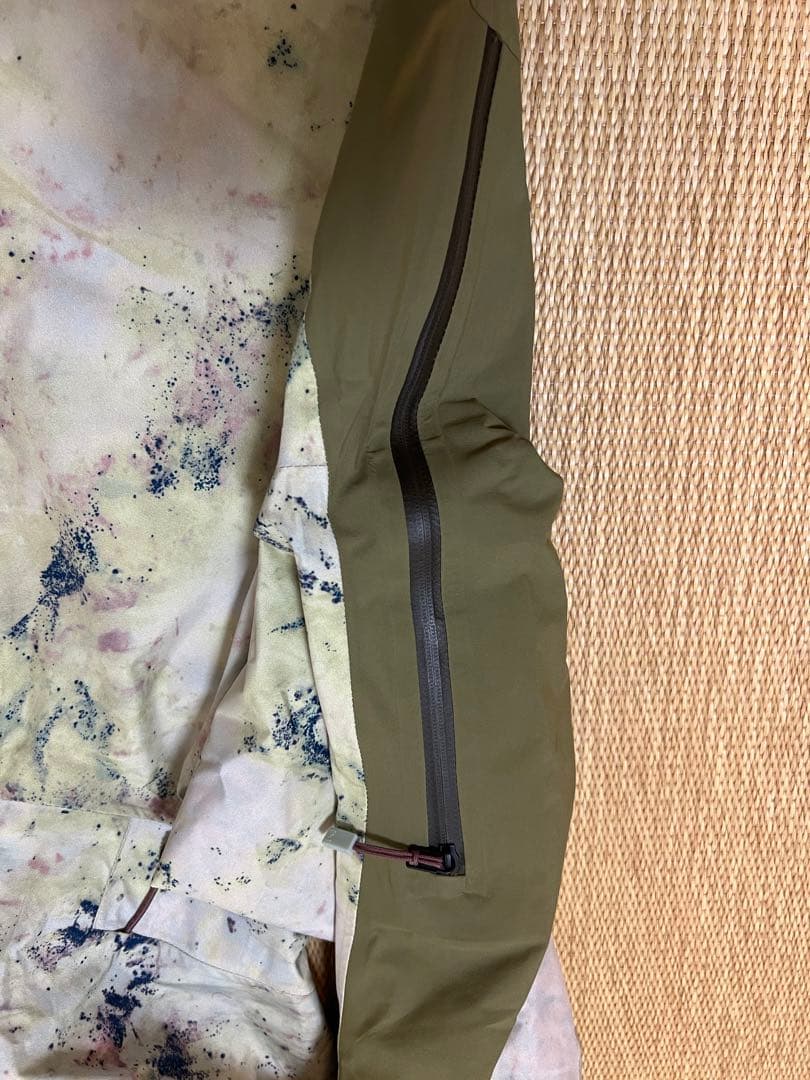 [ak] Burton GORE-TEXジャケット Mサイズ