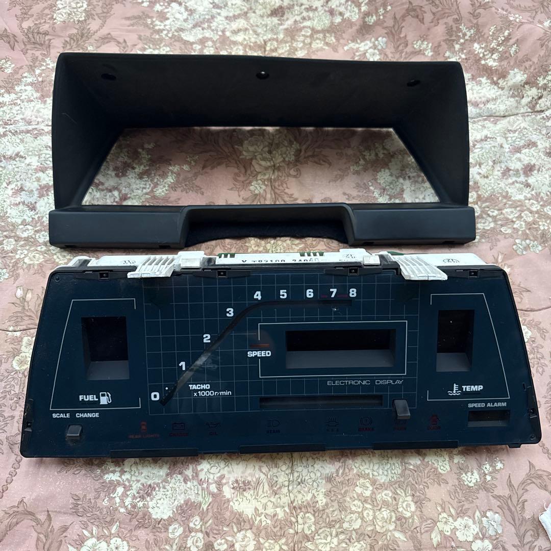 ソアラ　デジタルメーター　フード付き　スピードメーター 電子ディスプレイ