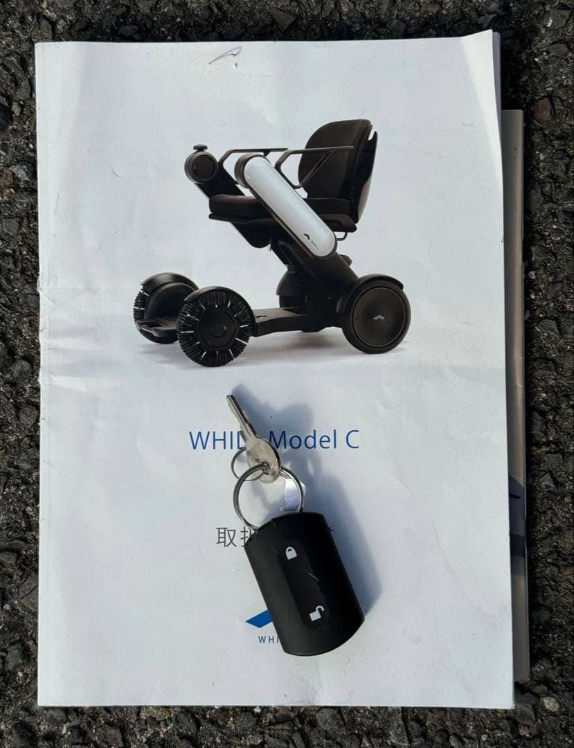 近畿配達は3千引 バッテリー2本♪ WHILL Model C 電動車椅 シニア
