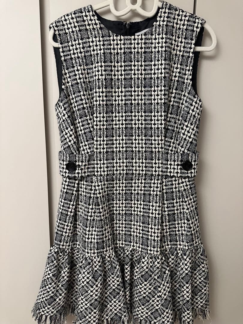 シェリエ sheller ワンピース 完売品 完売品 sheller シェリエ サイド