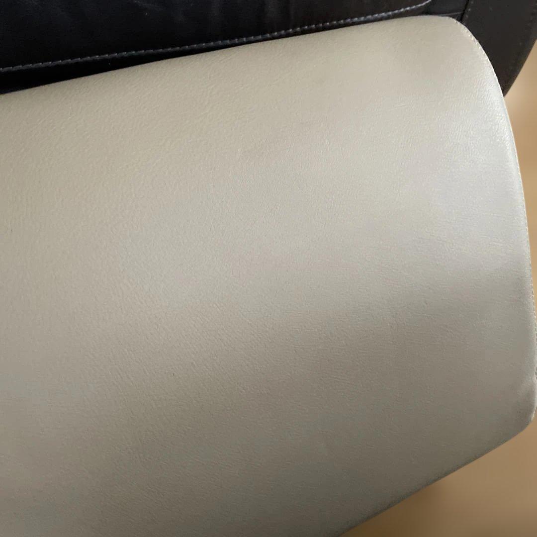 トヨタ純正　オットマン　2つ　エスクァイア、ヴォクシー、ノア