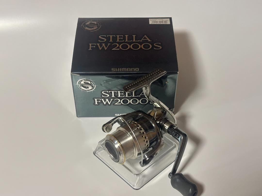 SHIMANO STELLA FW2000S スピニングリール