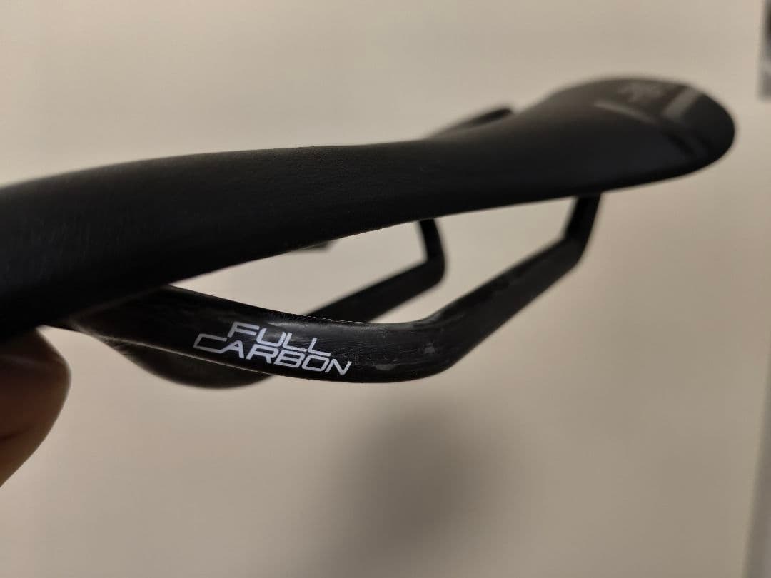 San marco Super leggera ロードバイク　サドル　カーボン製